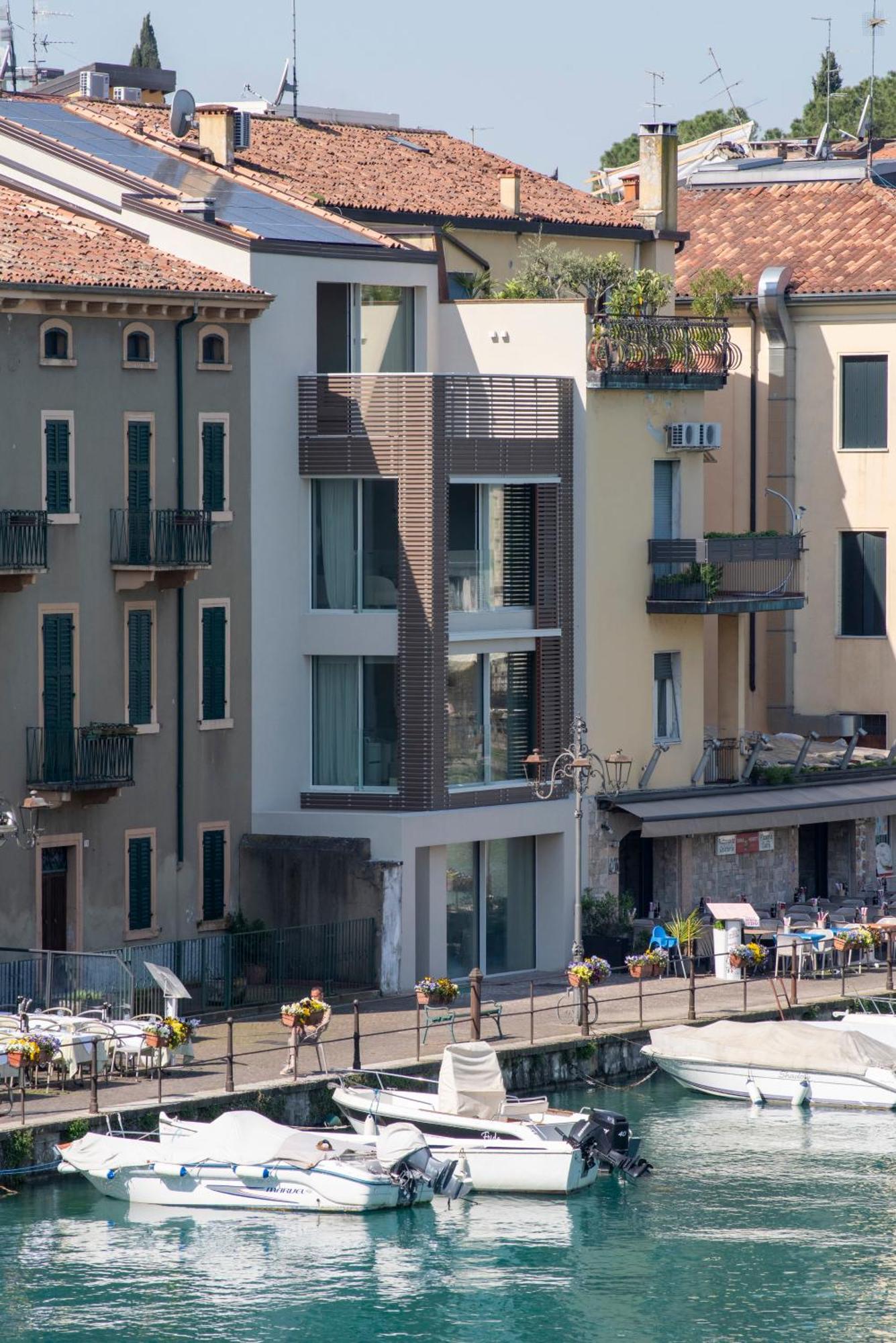 Palazzo Cordigero - Apartments Peschiera del Garda Bagian luar foto