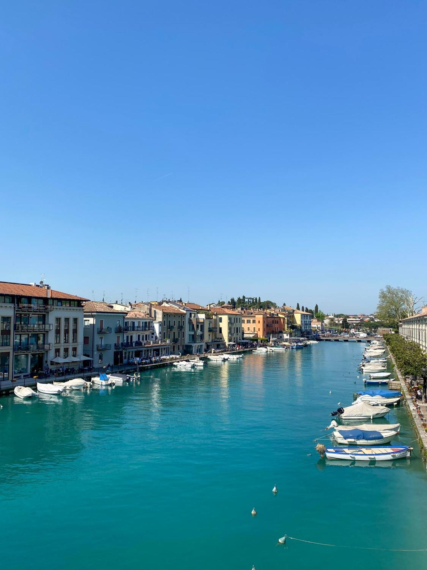 Palazzo Cordigero - Apartments Peschiera del Garda Bagian luar foto