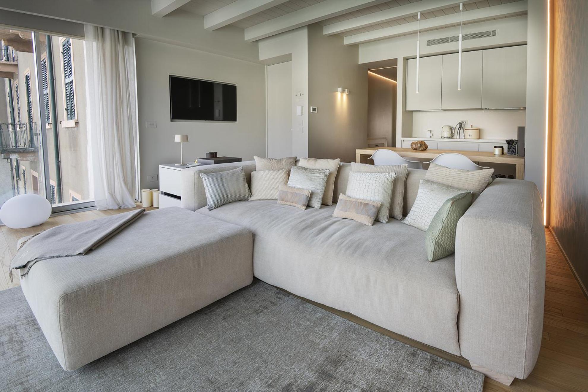 Palazzo Cordigero - Apartments Peschiera del Garda Bagian luar foto
