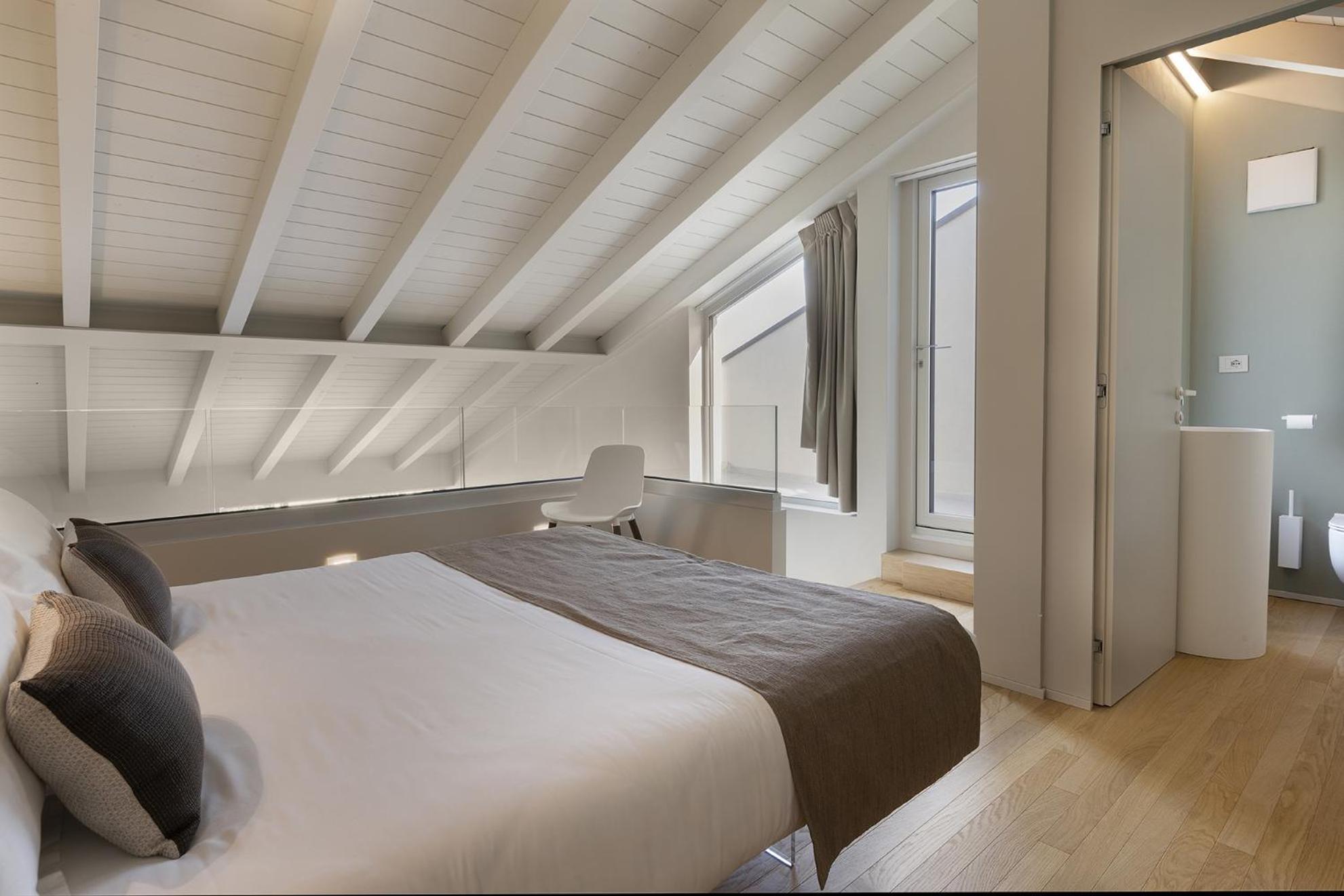 Palazzo Cordigero - Apartments Peschiera del Garda Bagian luar foto